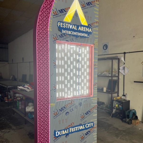 outdoor signage services in uae